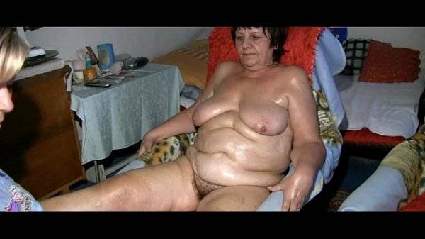 Old grandma pulling toy in y. girls pussy while sucking dick OLDNANNY